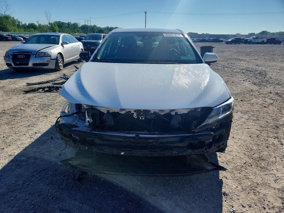 2023 TOYOTA CAMRY LE 5