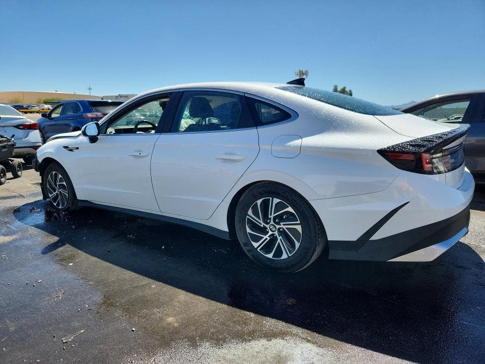 2026 HYUNDAI SONATA HYBRID BLUE 2