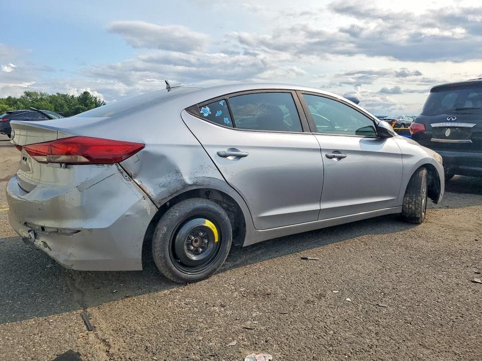 2017 HYUNDAI ELANTRA SE 3