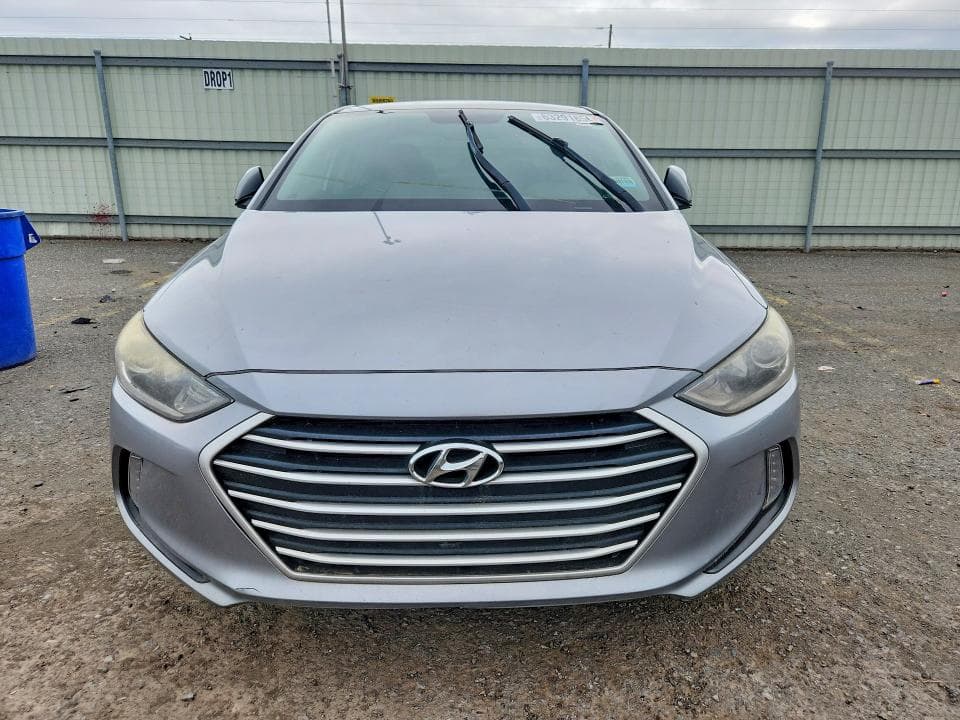 2017 HYUNDAI ELANTRA SE 5