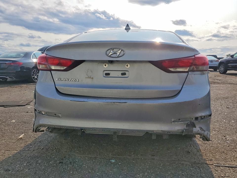 2017 HYUNDAI ELANTRA SE 6