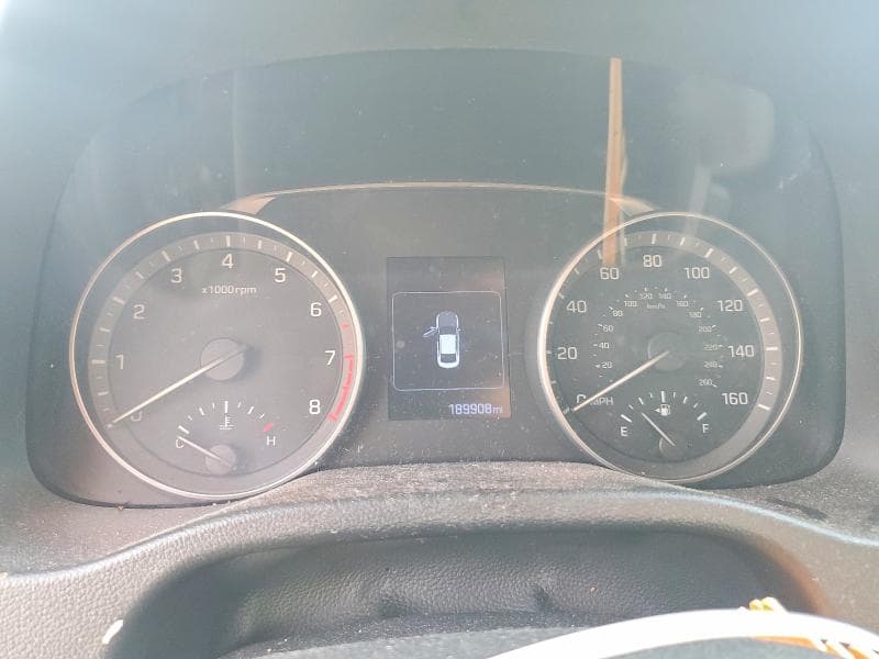 2017 HYUNDAI ELANTRA SE 9