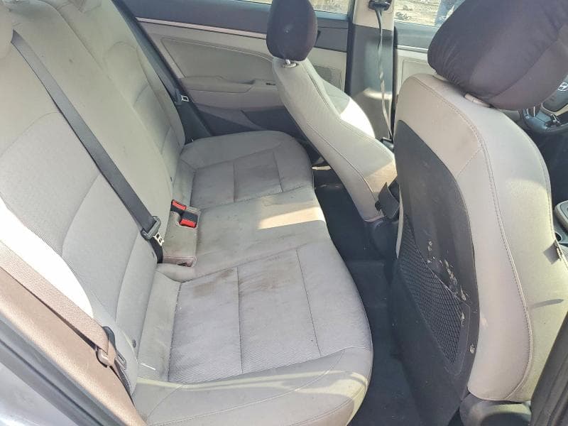 2017 HYUNDAI ELANTRA SE 10
