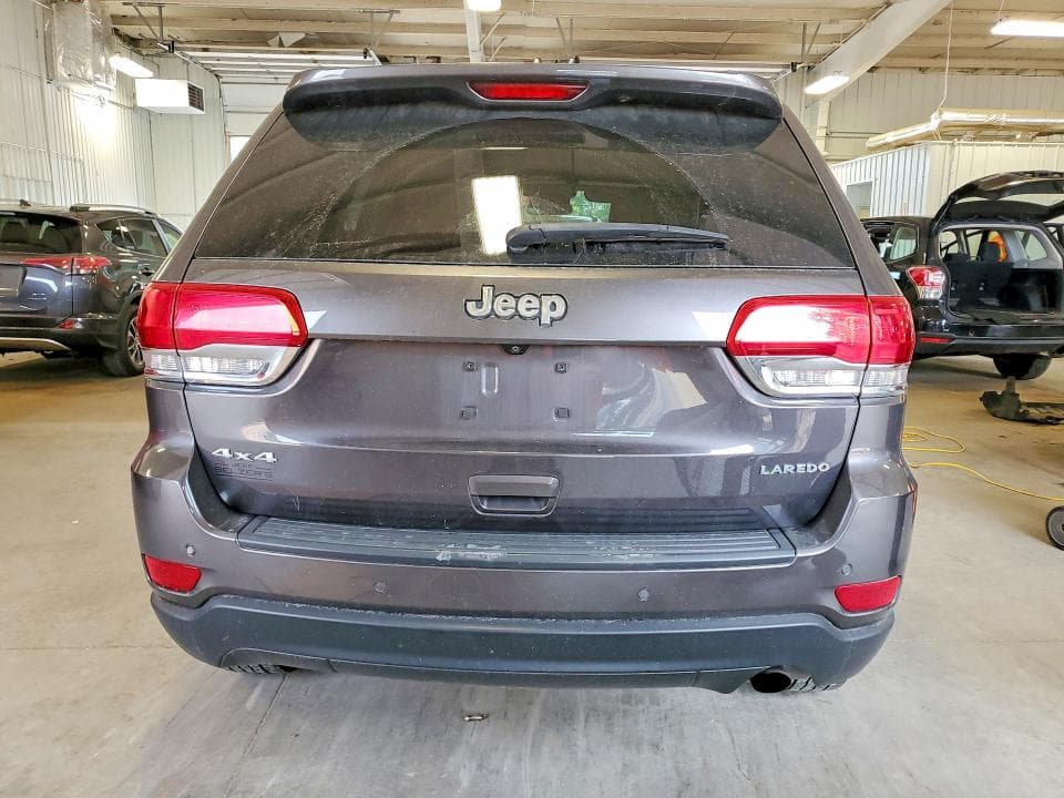 2018 JEEP GRAND CHEROKEE LAREDO 6