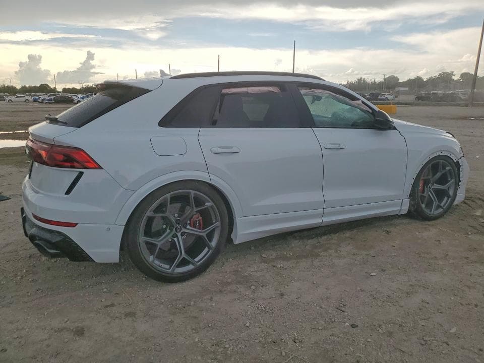 2026 AUDI RS Q8 3