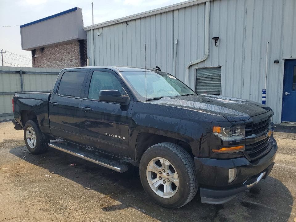 2017 CHEVROLET SILVERADO K1500 LT 4