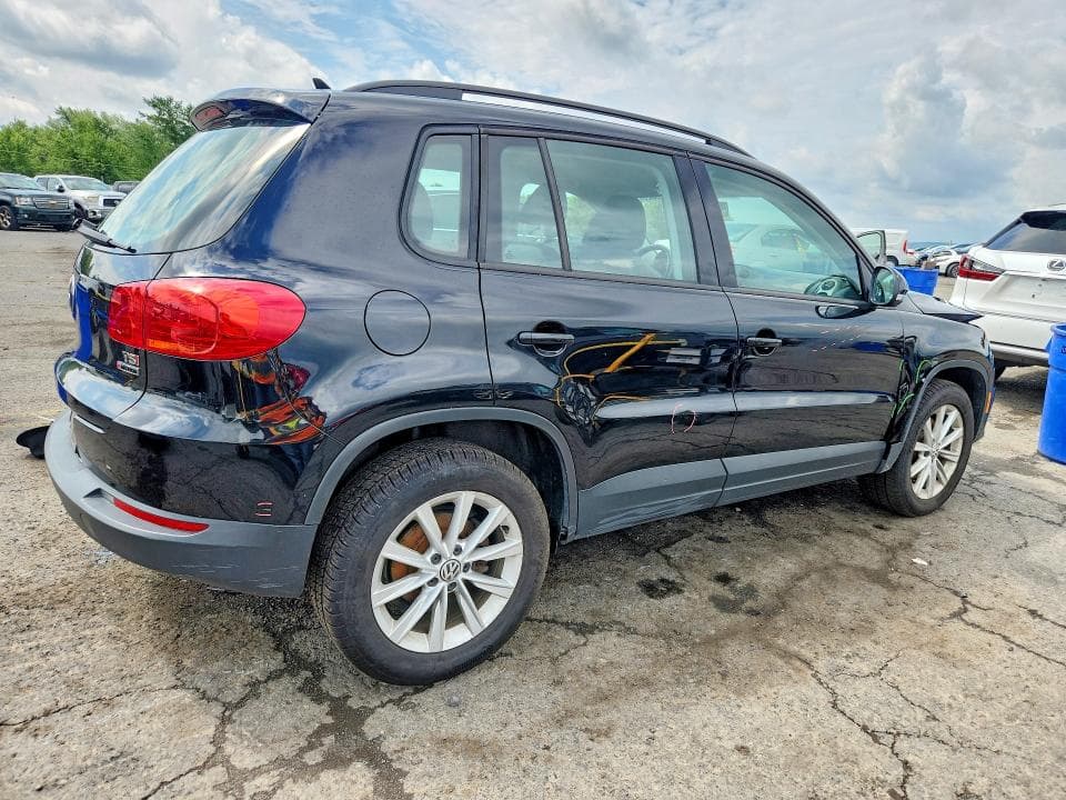2017 VOLKSWAGEN TIGUAN S 3