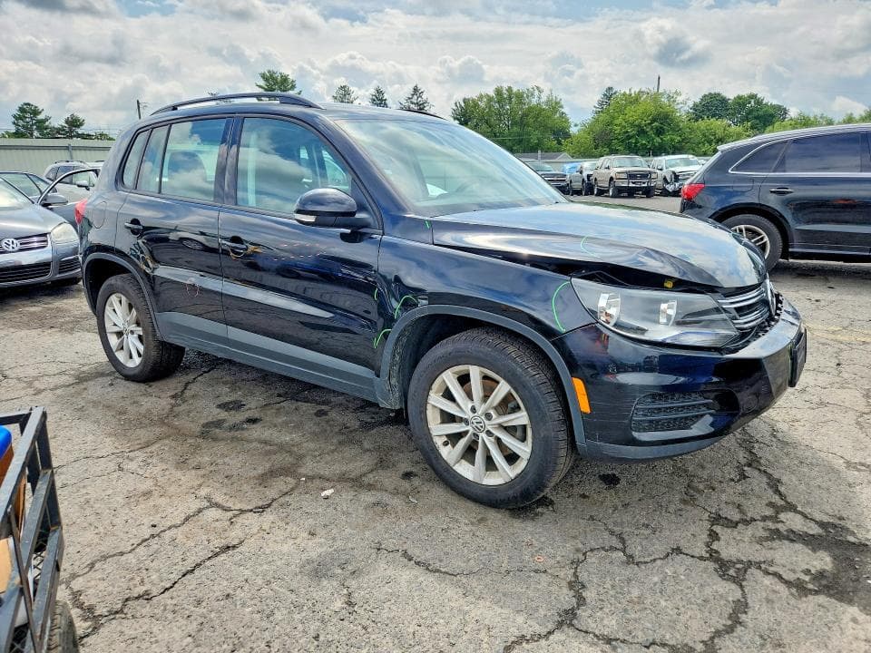 2017 VOLKSWAGEN TIGUAN S 4