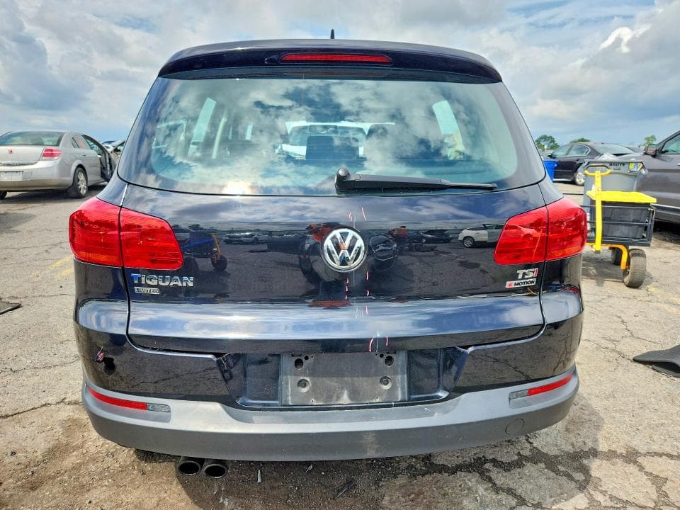2017 VOLKSWAGEN TIGUAN S 6