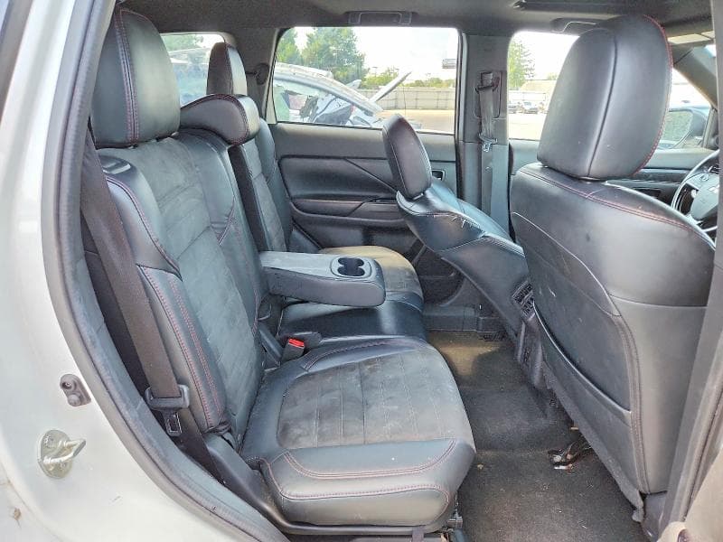 2020 MITSUBISHI OUTLANDER SE 11