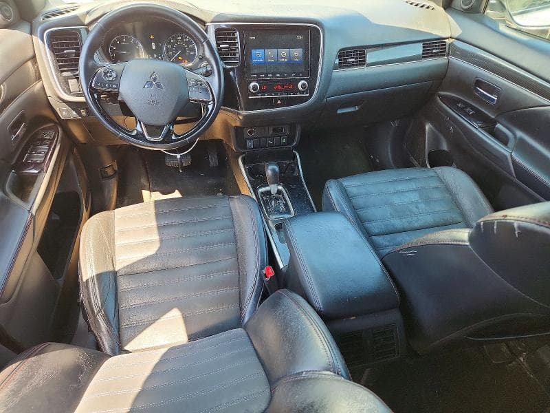 2020 MITSUBISHI OUTLANDER SE 8