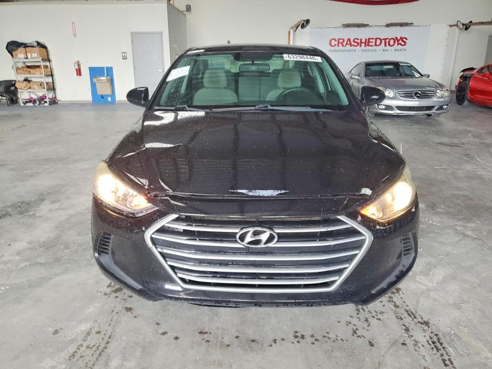 2018 HYUNDAI ELANTRA SE 5