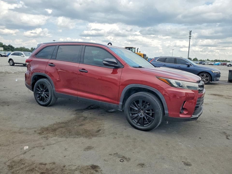 2019 TOYOTA HIGHLANDER SE 4