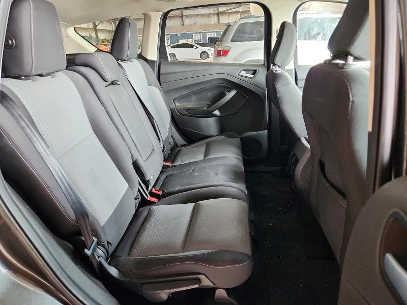2018 FORD ESCAPE SE 11