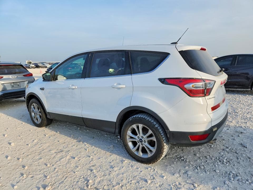 2017 FORD ESCAPE SE 2
