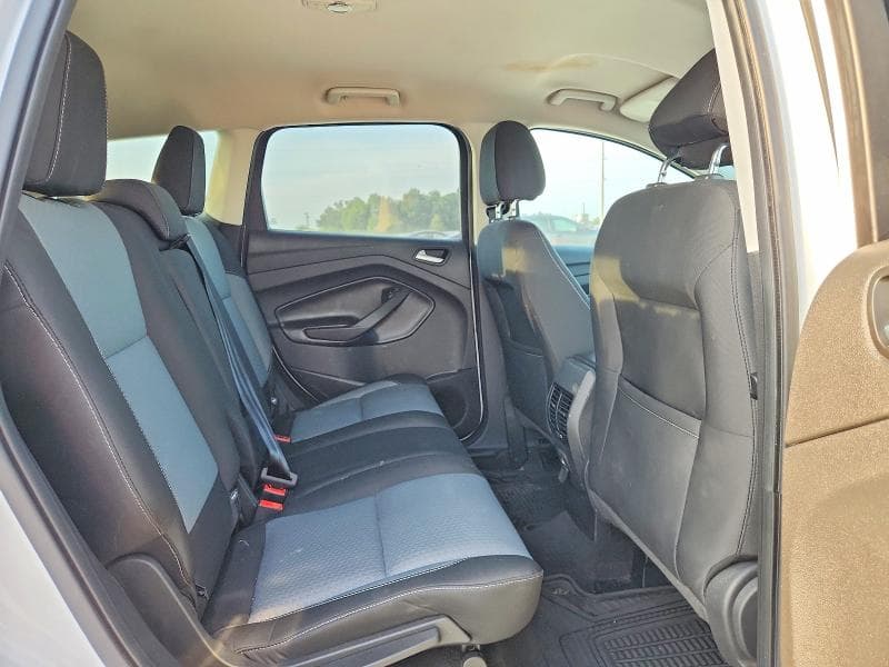 2017 FORD ESCAPE SE 11