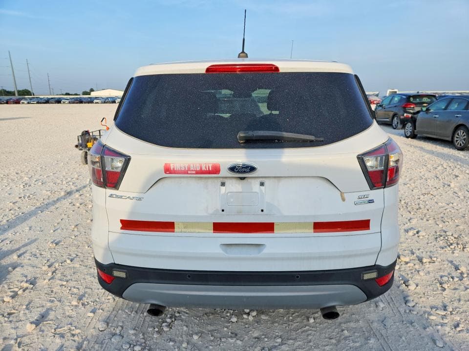2017 FORD ESCAPE SE 6