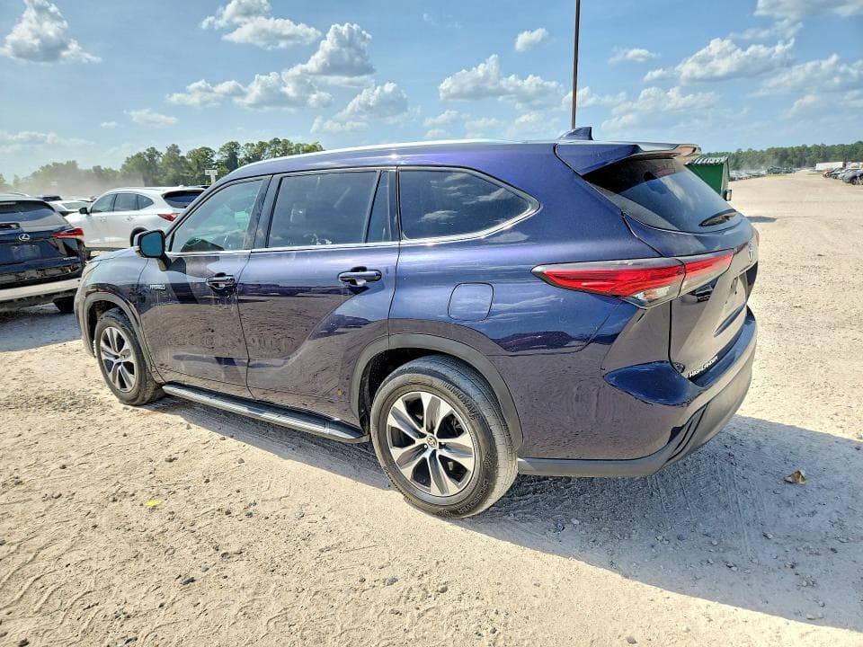2020 TOYOTA HIGHLANDER HYBRID XLE 2