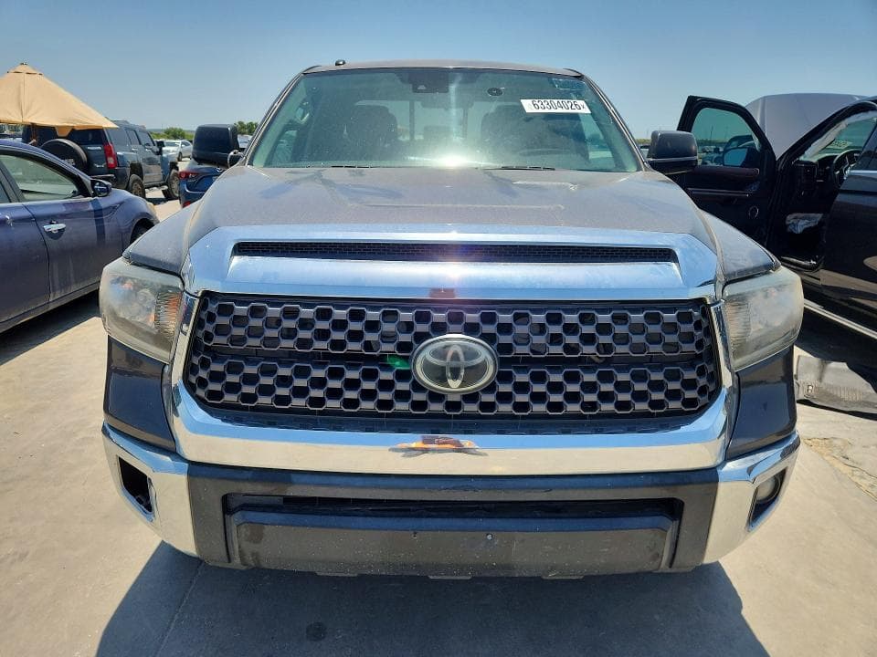 2018 TOYOTA TUNDRA SR5 5