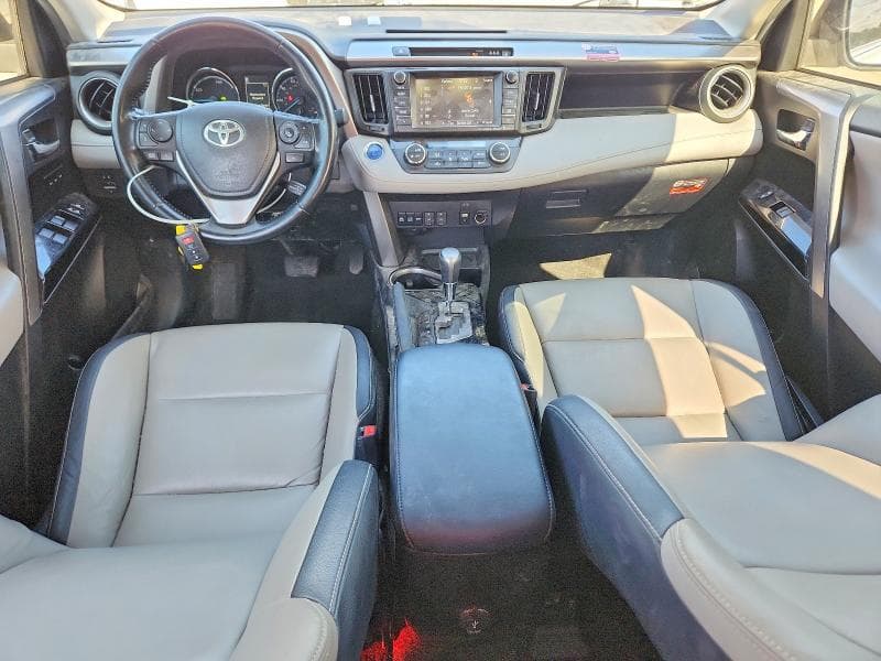 2017 TOYOTA RAV4 HV LIMITED 8