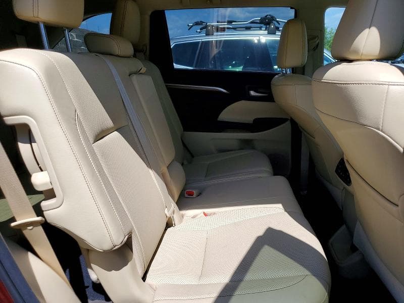 2017 TOYOTA HIGHLANDER LIMITED PLATINUM 11
