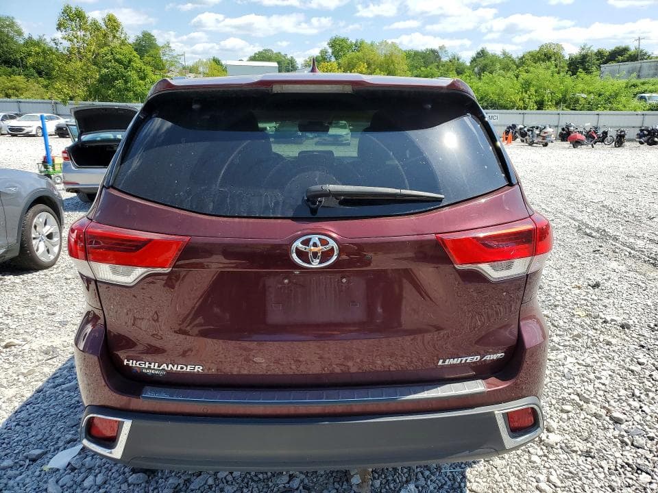 2017 TOYOTA HIGHLANDER LIMITED PLATINUM 6