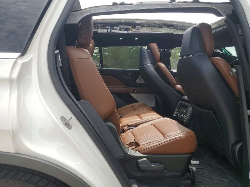 2020 LINCOLN AVIATOR RESERVE 11