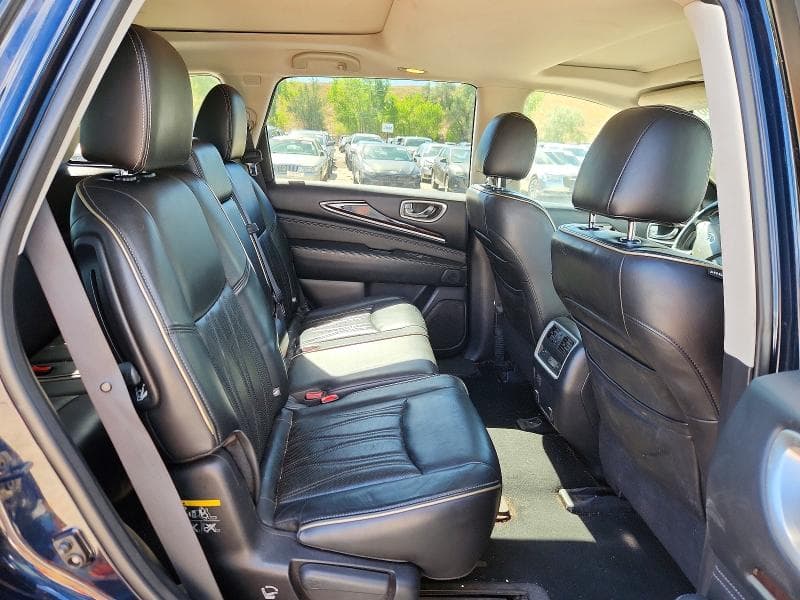 2017 INFINITI QX60 BASE 11