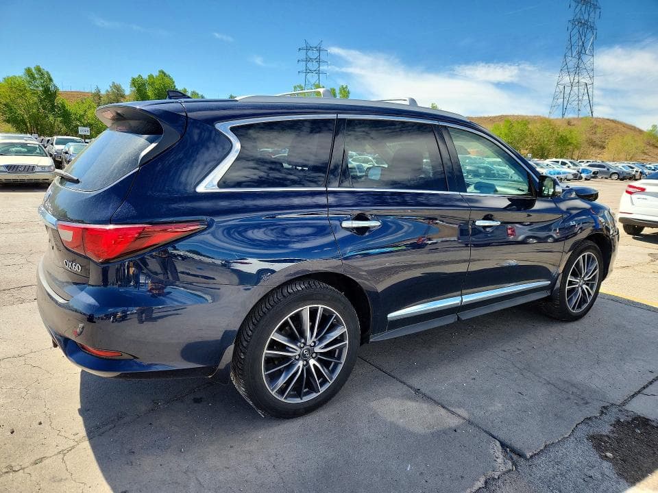 2017 INFINITI QX60 BASE 3