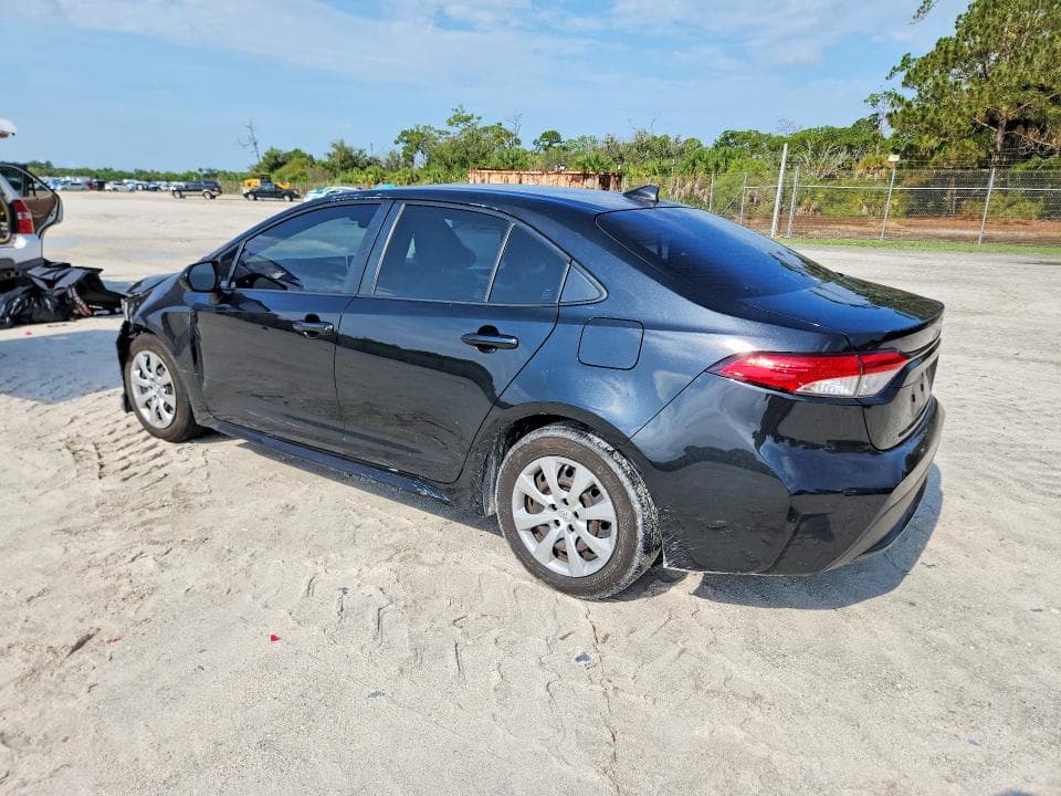2021 TOYOTA COROLLA LE 2
