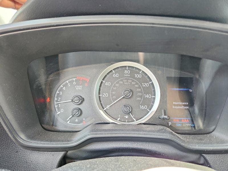 2021 TOYOTA COROLLA LE 9