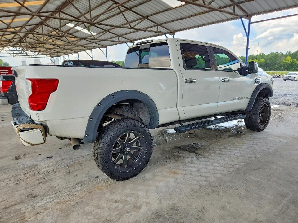 2018 NISSAN TITAN XD SL 3