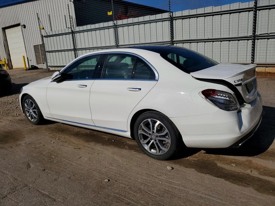 2018 MERCEDES-BENZ C 300 2