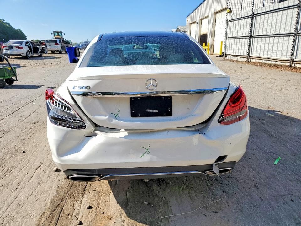 2018 MERCEDES-BENZ C 300 6