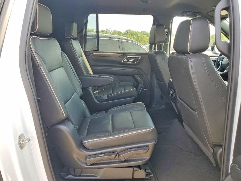 2023 CHEVROLET SUBURBAN C1500 PREMIER 11