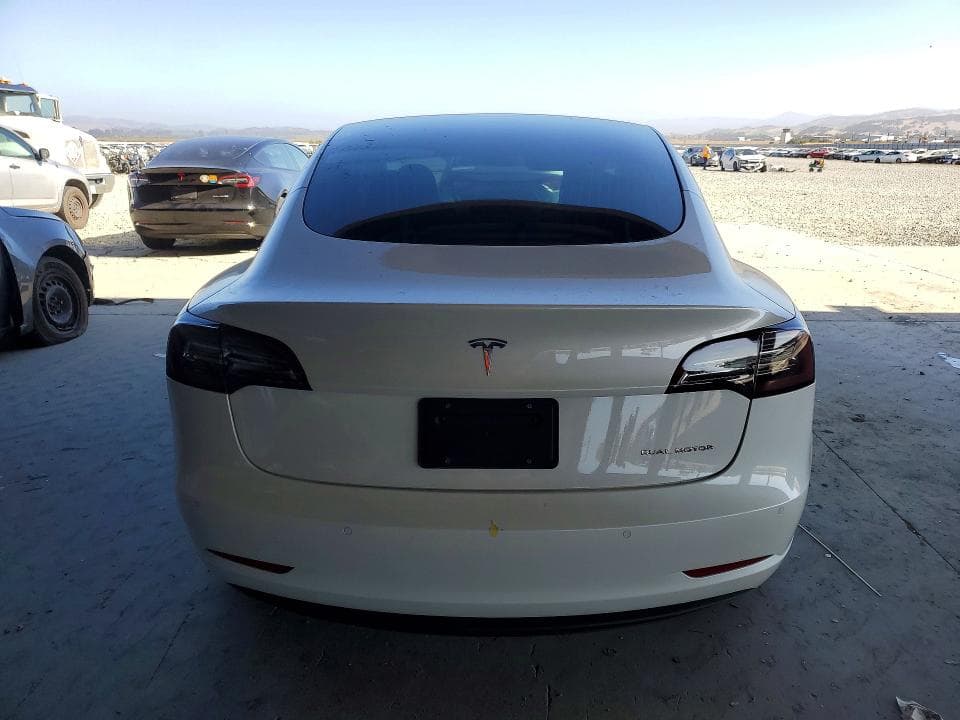 2019 TESLA MODEL 3 6