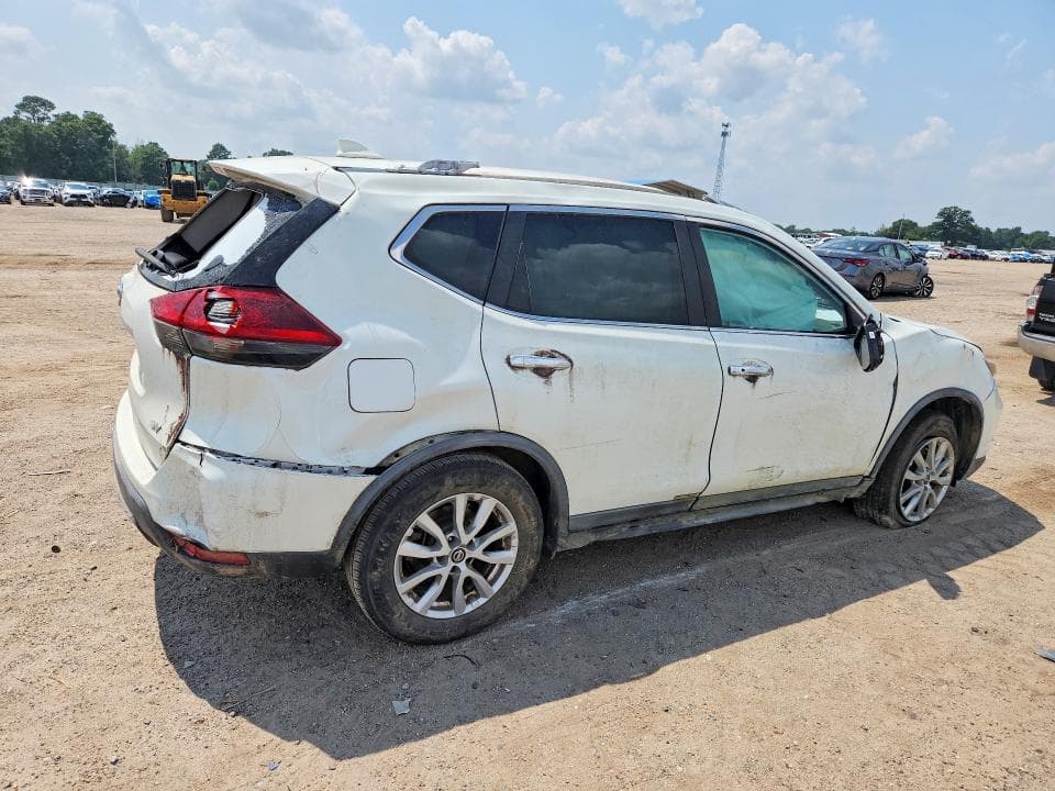 2018 NISSAN ROGUE SV 3