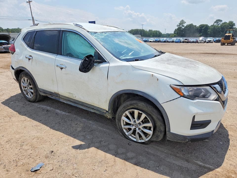 2018 NISSAN ROGUE SV 4