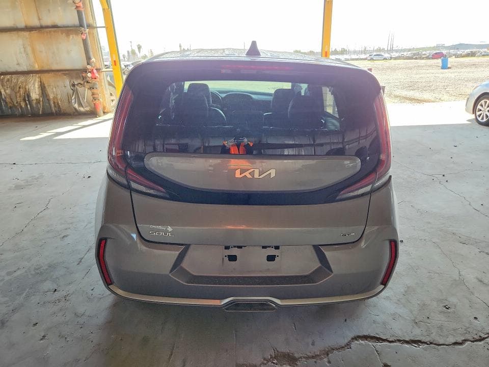 2023 KIA SOUL GT LINE 6