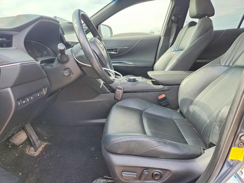 2021 TOYOTA VENZA LIMITED 7