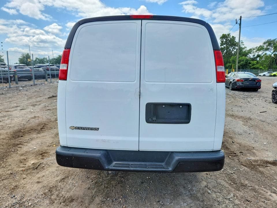 2021 CHEVROLET EXPRESS G2500 6
