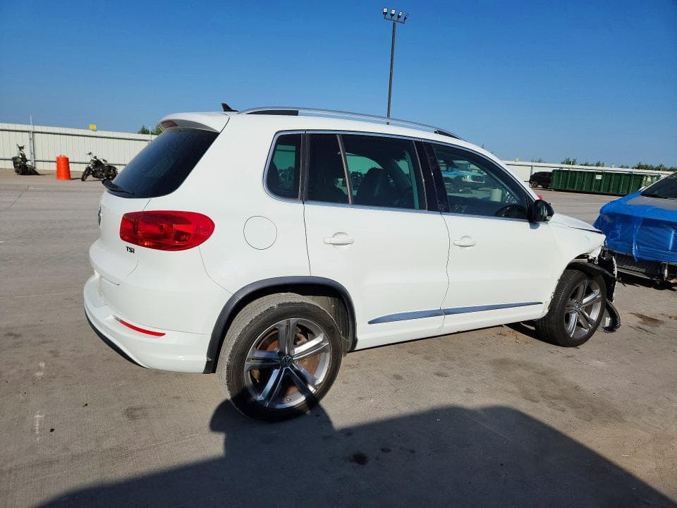 2017 VOLKSWAGEN TIGUAN SPORT 3