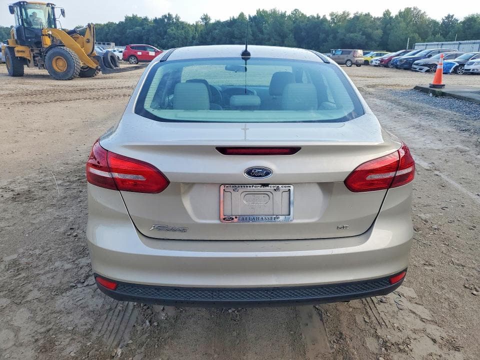 2017 FORD FOCUS SE 6
