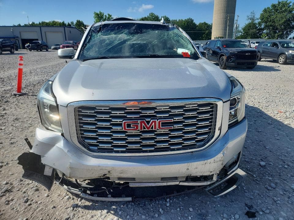 2018 GMC YUKON XL DENALI 5