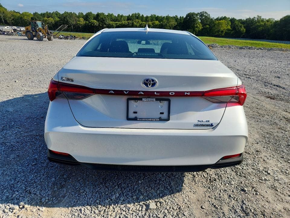 2022 TOYOTA AVALON XLE 6