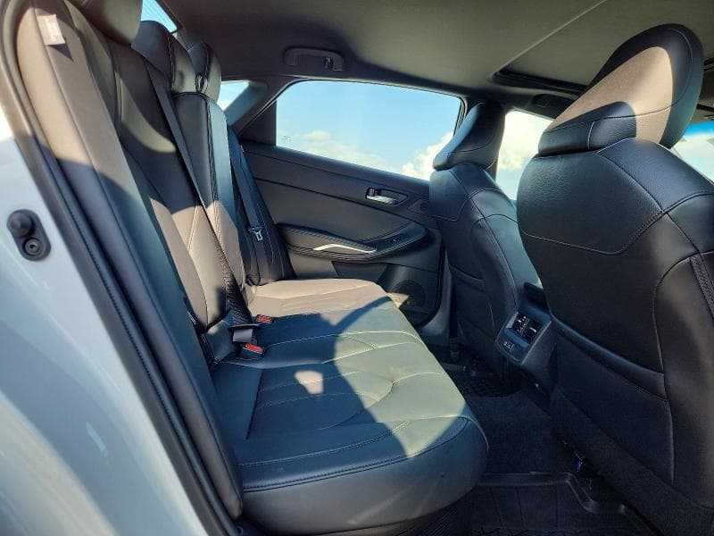 2022 TOYOTA AVALON XLE 10