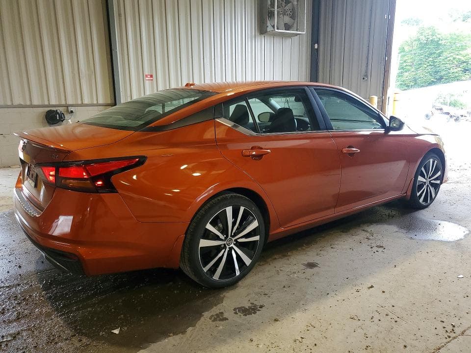 2022 NISSAN ALTIMA SR 3