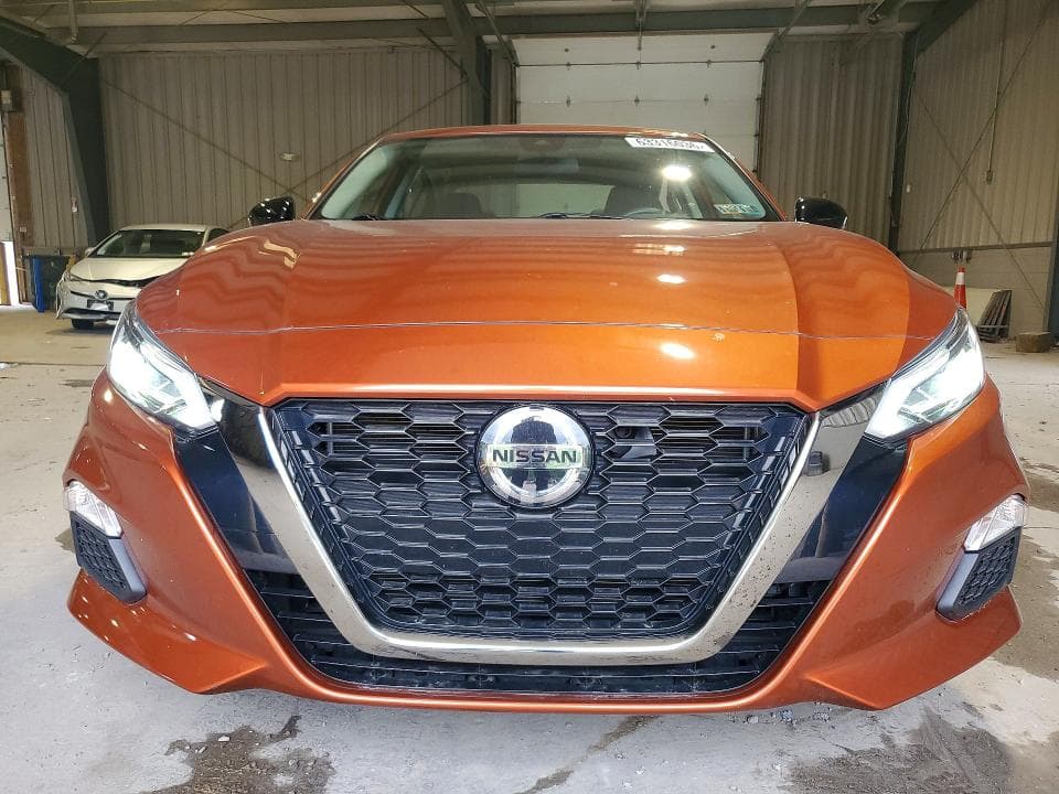 2022 NISSAN ALTIMA SR 5
