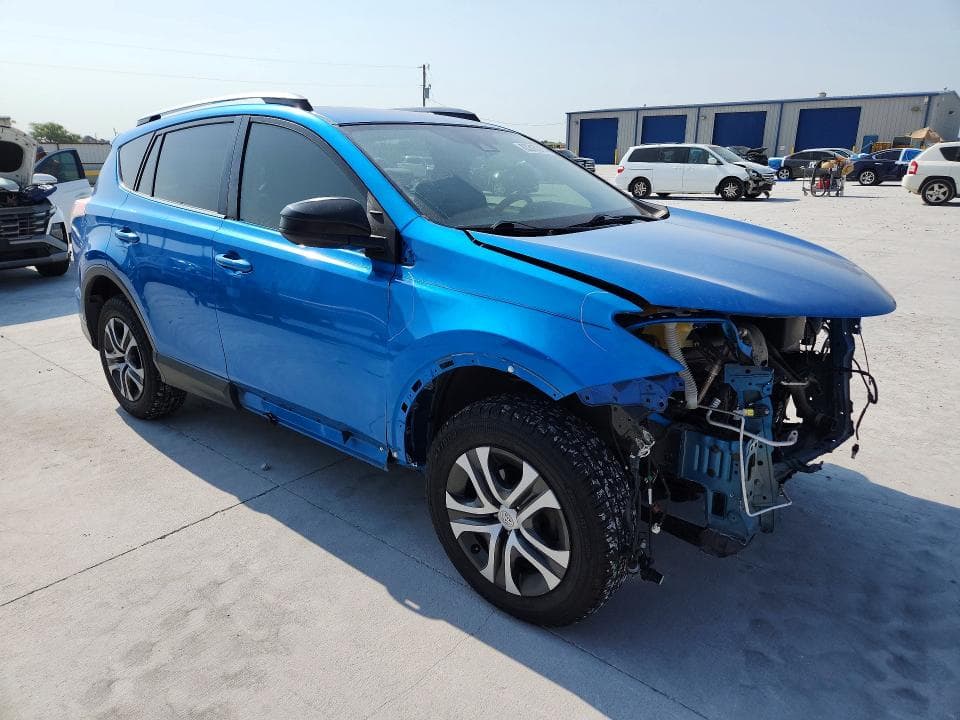 2018 TOYOTA RAV4 LE 4