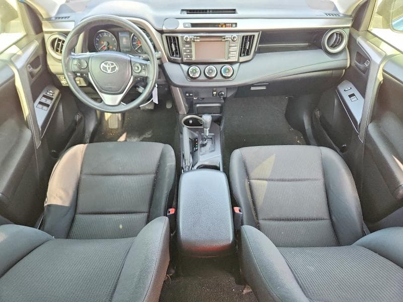 2018 TOYOTA RAV4 LE 8